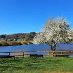 Romantic And Cosy With View In Eifel Region Мерфельд