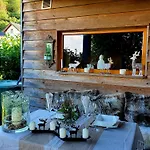 Апартаменты Romantic And Cosy With View In Eifel Region Мерфельд