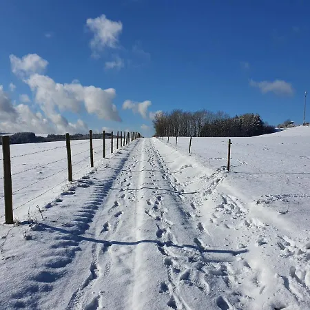 Romantic And Cosy With View In Eifel Region Appartement