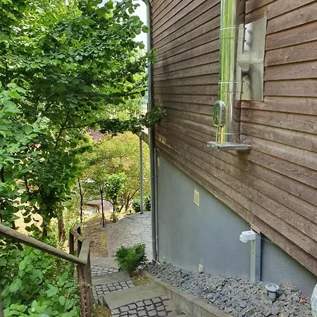 Romantic And Cosy With View In Eifel Region 梅尔费尔德