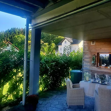 Romantic And Cosy With View In Eifel Region 公寓 梅尔费尔德