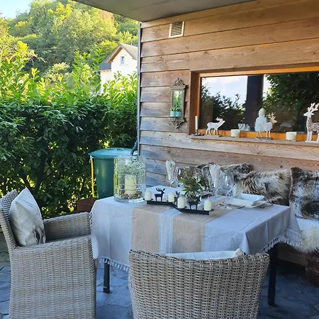 公寓 Romantic And Cosy With View In Eifel Region *