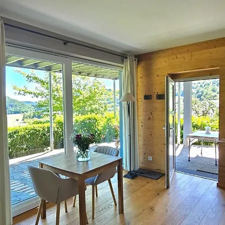 Romantic And Cosy With View In Eifel Region 梅尔费尔德
