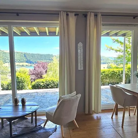 Romantic And Cosy With View In Eifel Region 梅尔费尔德